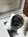 Cartier Santos de Cartier – Cadran Bleu, Boîtier en Acier et Design Iconique